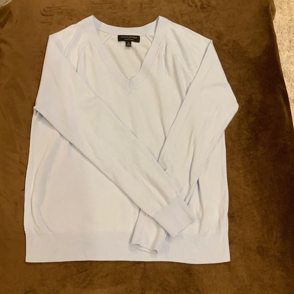Banana Republic Factory Blue M V-neck Sweater  Timeless Golf Classic Minimalist